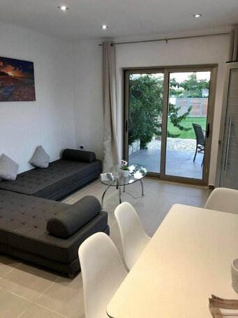 Issos Beach Villa - Photo3