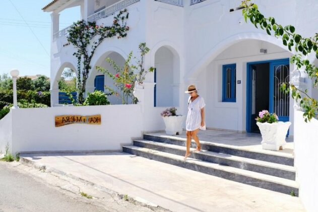Kalimera Studios and Apartments