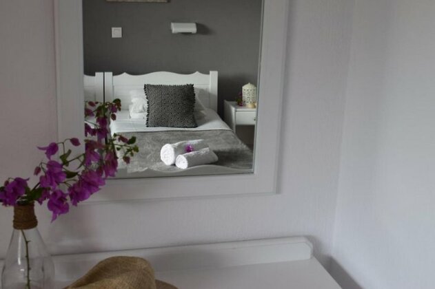 Kalimera Studios and Apartments - Photo3