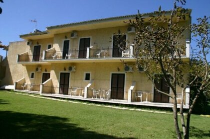 Kantas Apartments