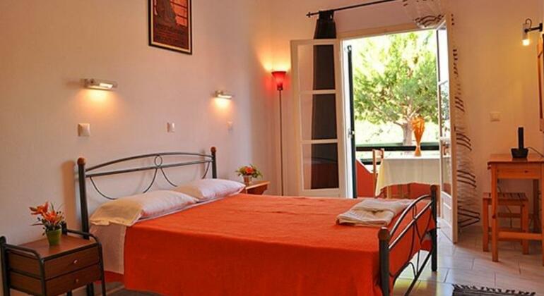 Kiki Apartments - Photo2