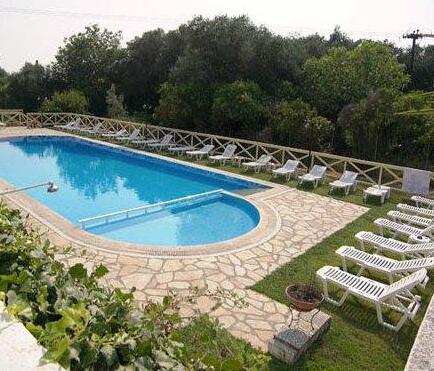 Konstantinos Apartments Hotel - Photo2