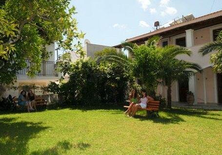 Konstantinos Apartments Hotel - Photo5