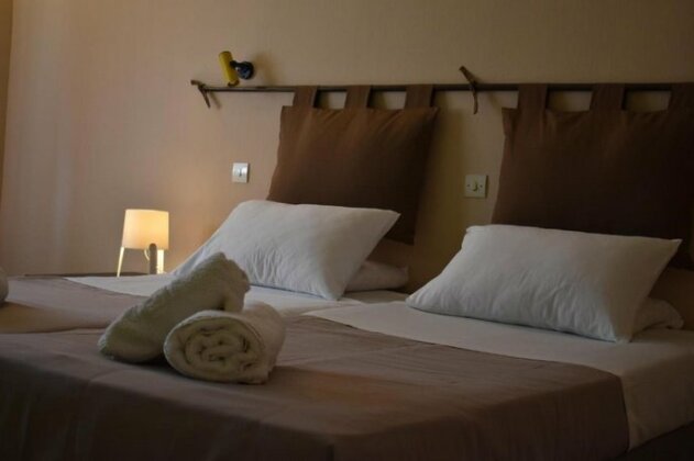 Korina's Apartments - Photo2