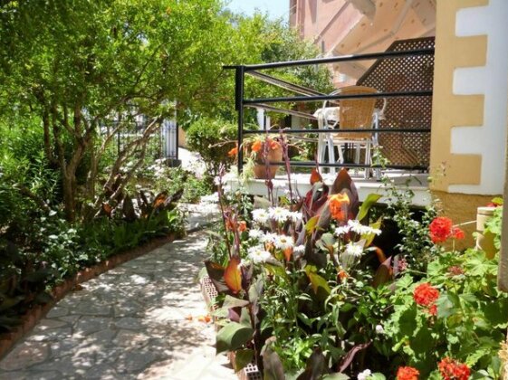 Kostas studios Corfu Island - Photo3