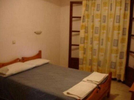 Koursaros Apartments - Photo4
