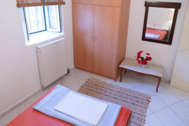 Krasa 2bedroom apartment - Photo4