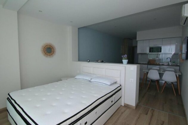Lakones Deluxe Suites - Photo3