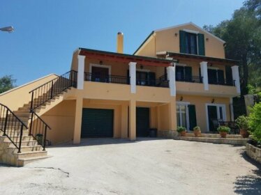 Lola's House