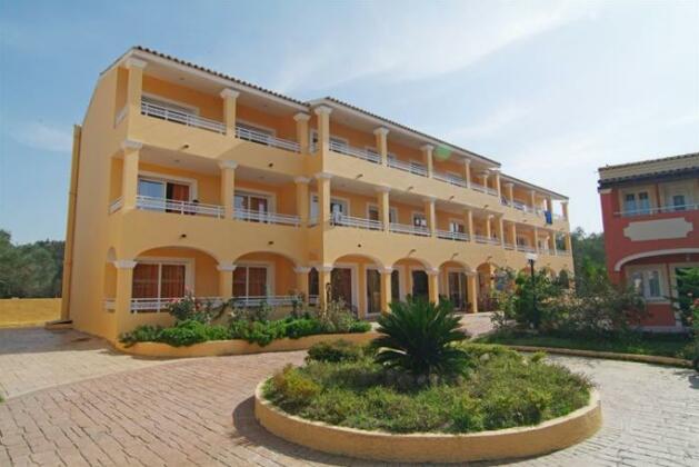 Louisa Apartments - Photo2