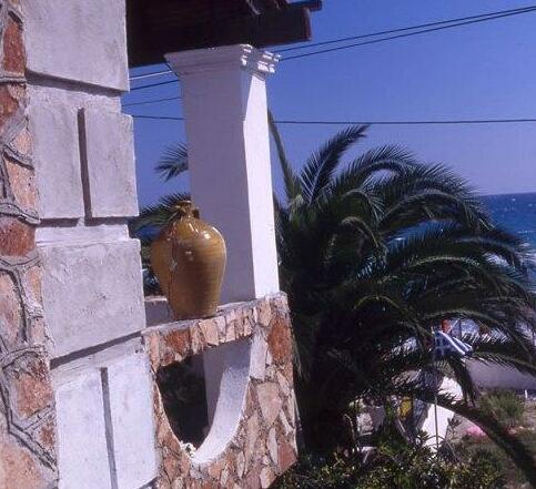 Louiza Apartments - Photo5