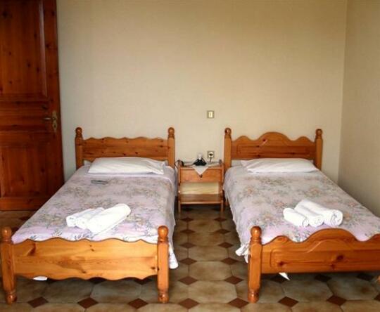 Makis & Bill Apartments - Photo5