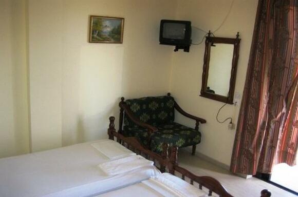 Makris Apartments - Photo2