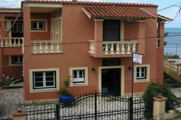 Makris Apartments - Photo4