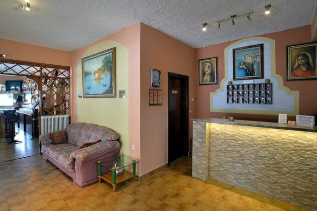 Maltezos Hotel - Photo3