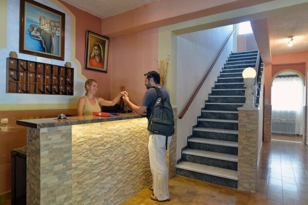 Maltezos Hotel - Photo5