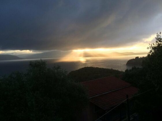 Maria Corfu Loustri - Photo3