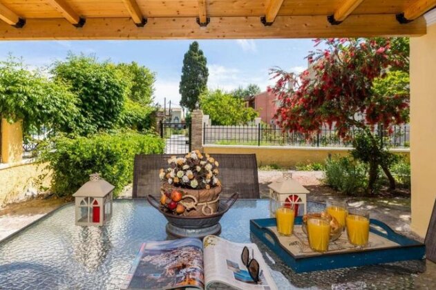 Maria's Countryside House - Photo2