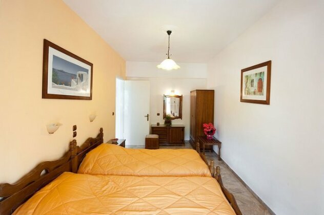 Marina Apartments - Photo5