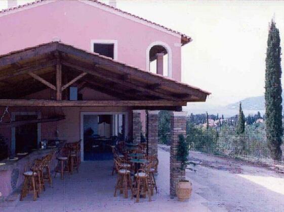Marinas Apartments - Photo4