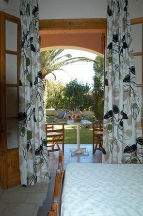 Marios Studios Corfu Island - Photo3