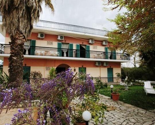 Maritsas Apartments