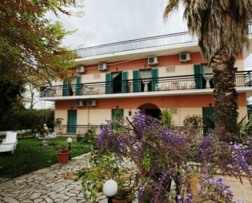Maritsas Apartments