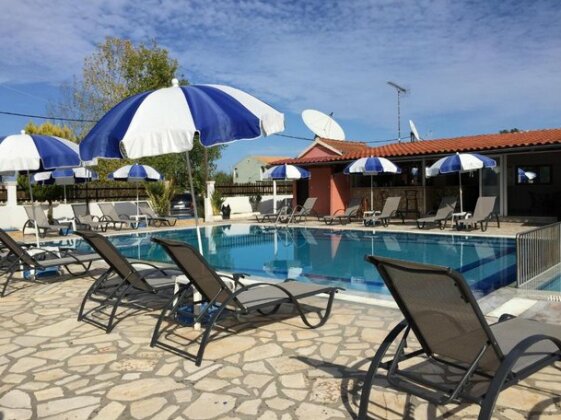 Mary Studios and Apartments - Photo2