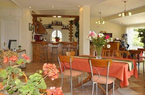 Mazis Apartments - Photo5