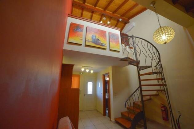 Megali Luxuries Apartments - Photo4