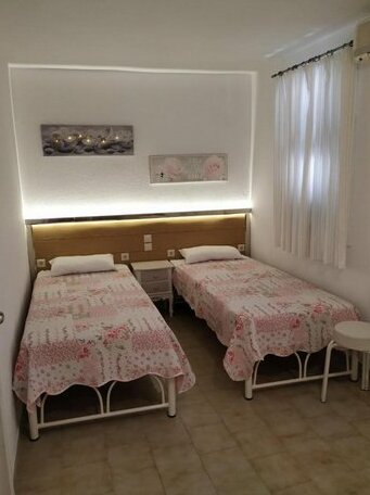 Menigos 43 with garden - Photo4