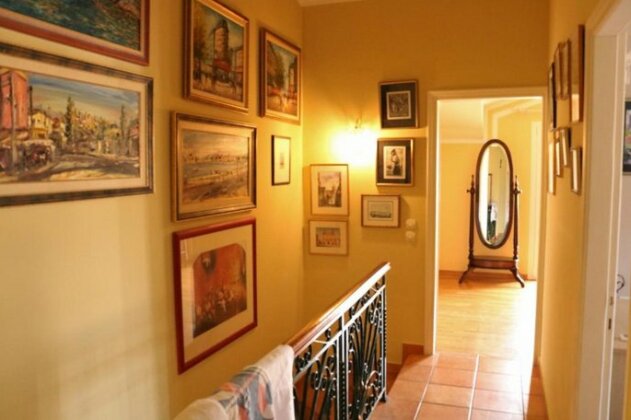 Mon Repos Two Floor Apartment - Photo3