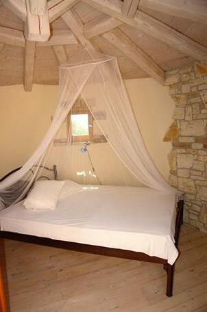Musician's Round House - Photo5