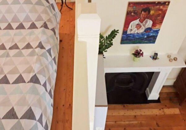 Natalie's Beautiful Loft - Photo2