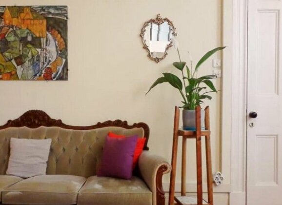 Natalie's Beautiful Loft - Photo3