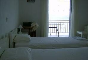 Nikos Seaside Apartments - Photo2