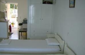 Nikos Seaside Apartments - Photo3