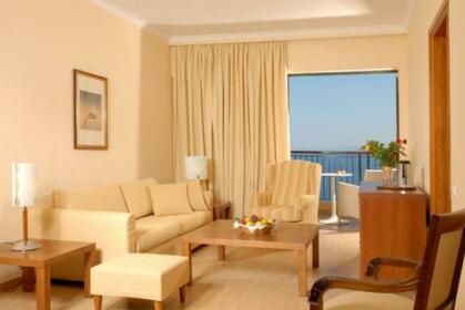 Nissaki Beach Hotel