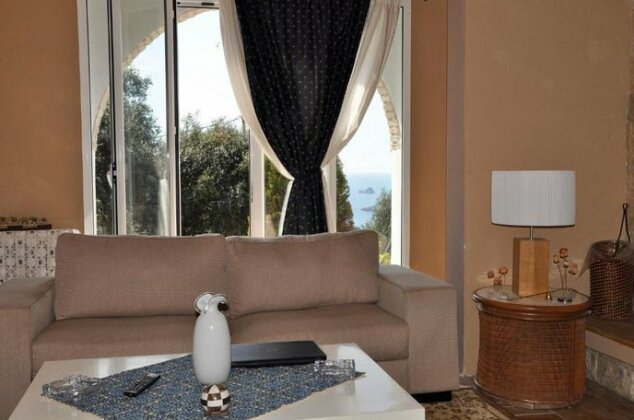 Nodaros Home - Photo3