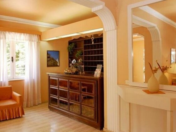 Oasis Hotel Corfu - Photo2