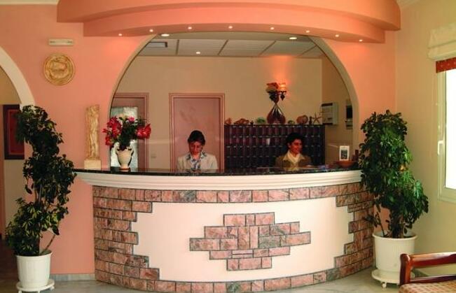 Odysseus Hotel - Photo4
