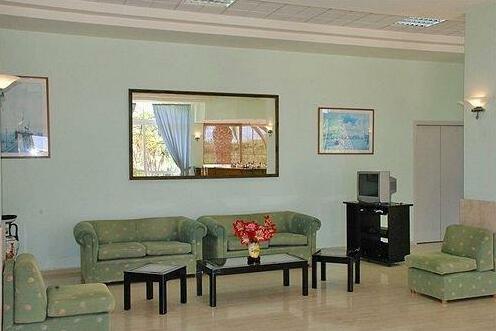 Paramonas Hotel - Photo4