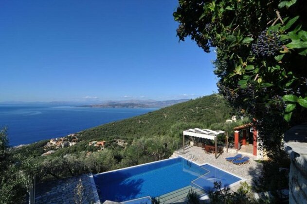 Plakero Estate - Photo4