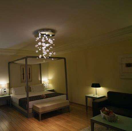 Restia Suites