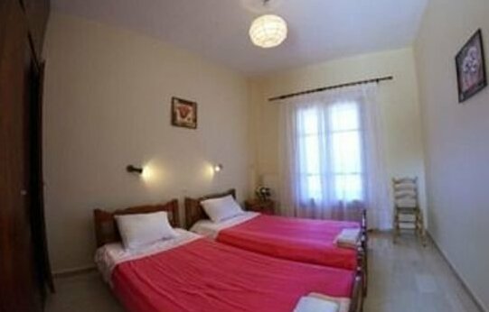 Romantic Studios - Photo2