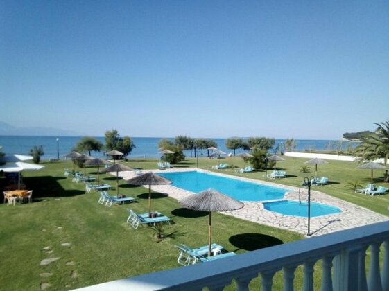 S&C Kosmos Beach Resort - Photo2