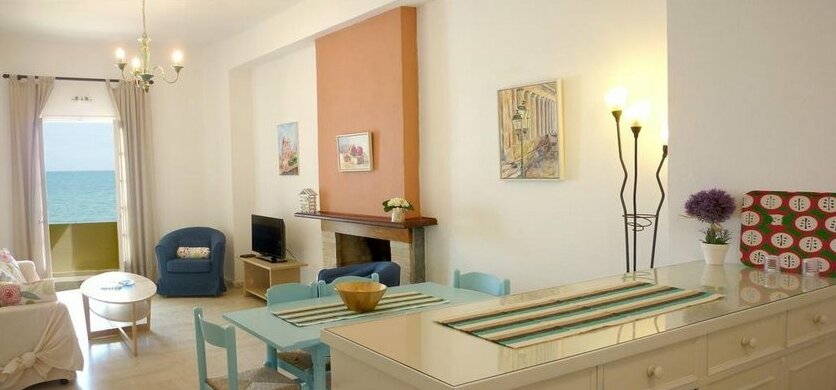 Sea & Sun Holiday Home - Photo2