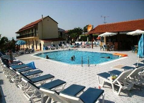 Seaside Apartments Corfu - Photo2