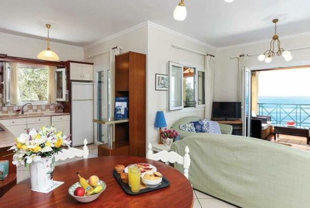 Selini Villa - Photo3
