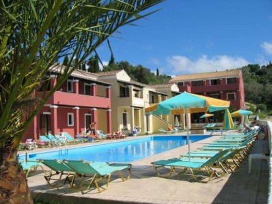 Sellas Hotel - Photo2